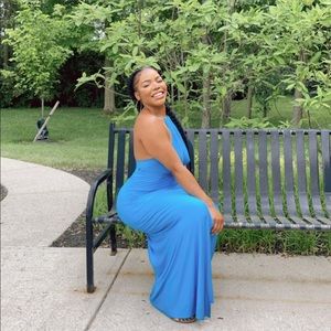 Beautiful backless blue dress. Size small.